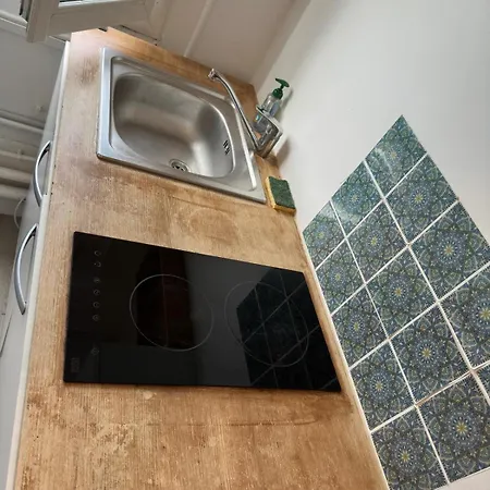 Cozy Nearby Champs Elysees 4 *