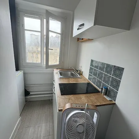 شقة Cozy Nearby Champs Elysees 4 باريس